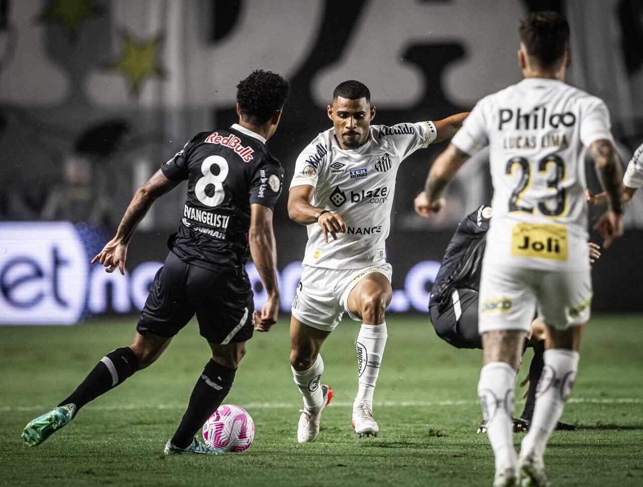 Botafogo x Vasco mobiliza torcidas na briga pelo título e rebaixamento no  Brasileirão