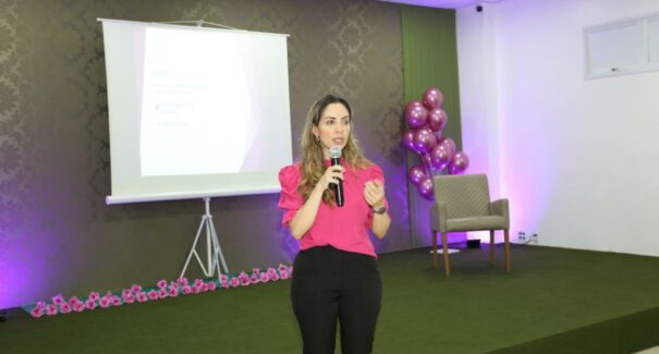 HSE encerra campanha do outubro com rosa com palestra e roda de conversa para colaboradores