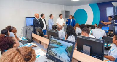 Ministério das Comunicações entrega mil computadores a 94 instituições no Maranhão