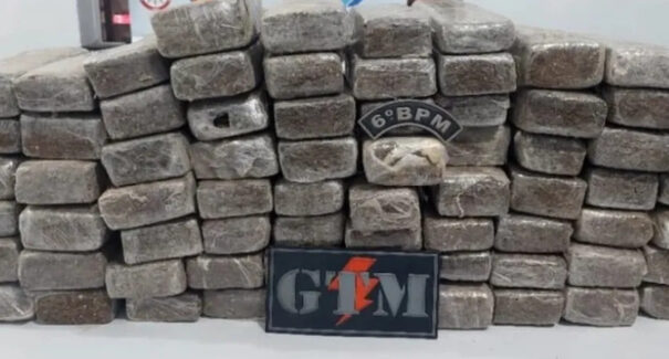 PM apreende cerca de 50 kg de maconha prensada em São Luís