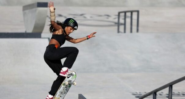 Rayssa Leal é vice-campeã da etapa de Paris da Street League Skateboarding