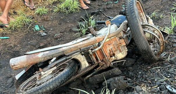 Idoso de 64 anos morre após moto colidir com carro de passeio na BR-316