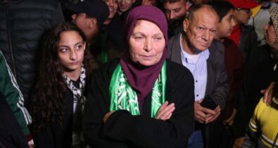 Hamas liberta 24 reféns e Israel solta 39 palestinos após acordo de trégua