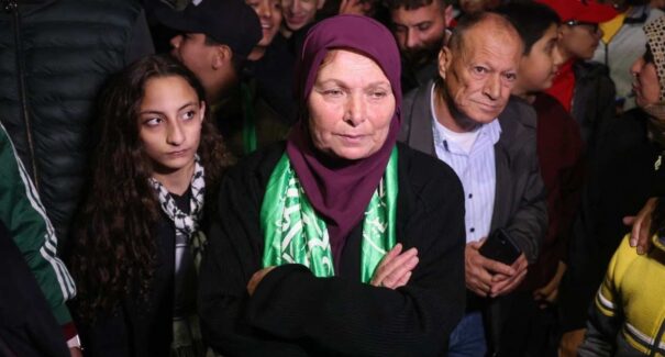 Hamas liberta 24 reféns e Israel solta 39 palestinos após acordo de trégua