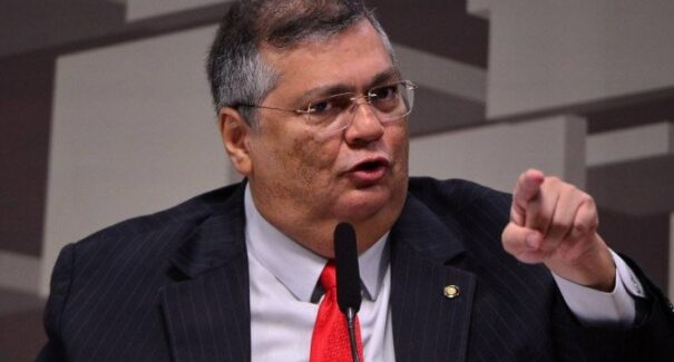 Flávio Dino nega encontro com esposa de líder do Comando Vermelho