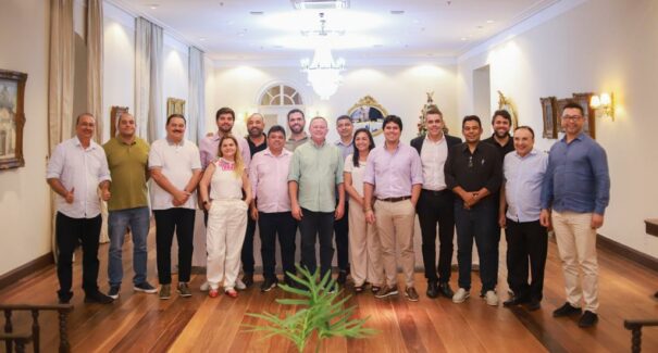 Brandão se reúne com lideranças de 13 partidos pra discutir as eleições municipais
