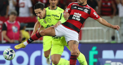 FLA vence Palmeiras e entra na briga pelo título brasileiro
