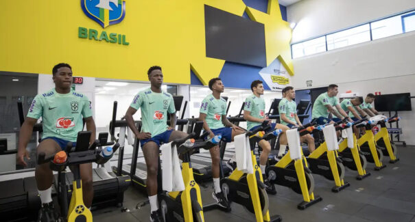 Brasil começa a se apresentar na Granja Comary