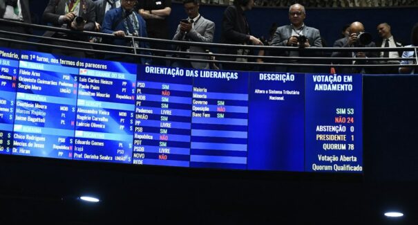 Plenário do Senado aprova PEC da reforma tributária em 1º turno