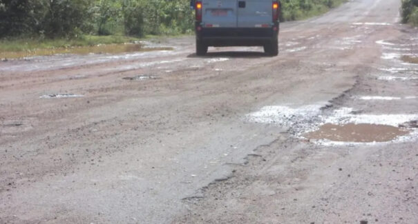 Segundo ranking da CNT, a rodovia MA-106 é a quinta pior do Brasil