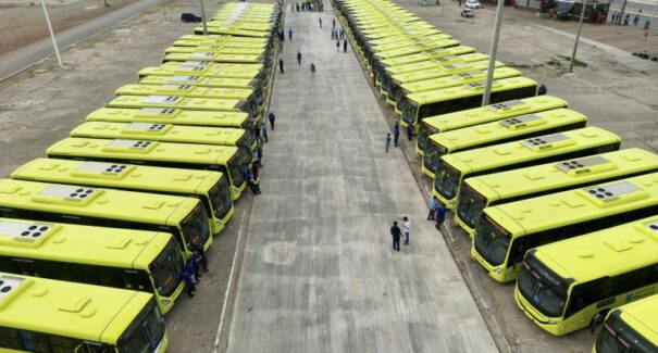 Prefeitura de São Luís reforça transporte público com entrega de 57 ônibus novos