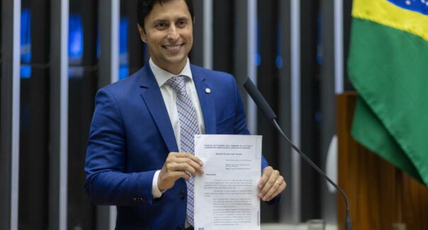 Aprovada urgência com repasses diretos e recursos para merenda