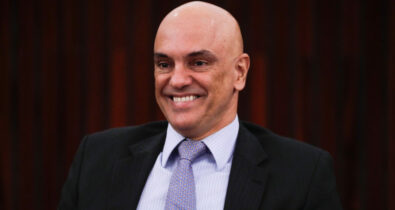 Moraes defende cassação de políticos que usarem inteligência artificial para desinformação
