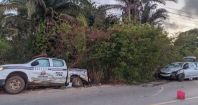 Carro e viatura da Polícia Militar colidem na MA-204, em Paço do Lumiar