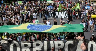 Brasil cai 10 posições em índice que mede percepção sobre corrupção