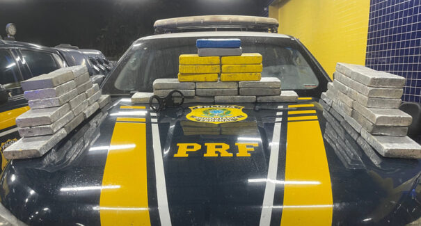 PRF apreende mais de 50kg de cocaína na BR-230, em Balsas