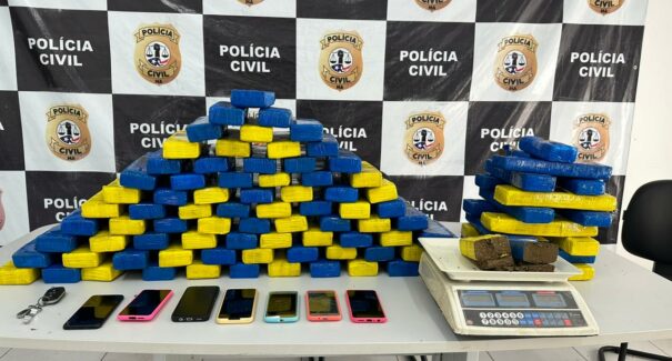 Cinco pessoas são presas e mais de 100 kg de drogas são apreendidas em operação da Segurança Pública
