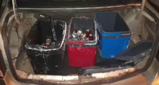 PC prende duas pessoas por embriaguez ao volante e desacato