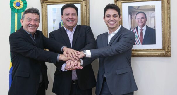 Presidente da Famem e diretor-geral realizam visita de cortesia ao governador em exercício