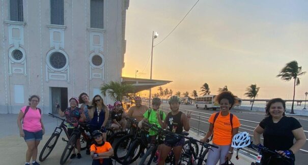 São Luís participa de bicicletada contra feminicídio