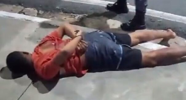 Mulher persegue e atropela criminosos após ser roubada em São Luís