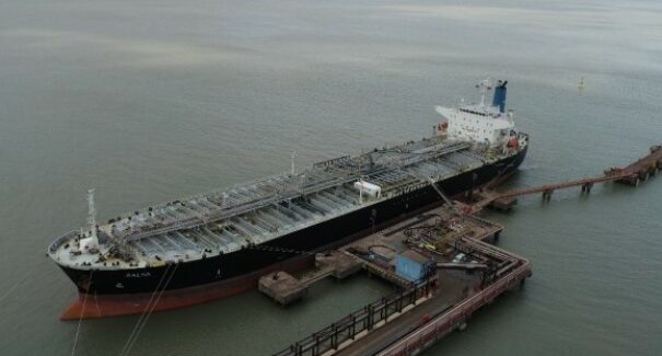 Porto do Itaqui realiza mais uma operação simultânea com cinco navios