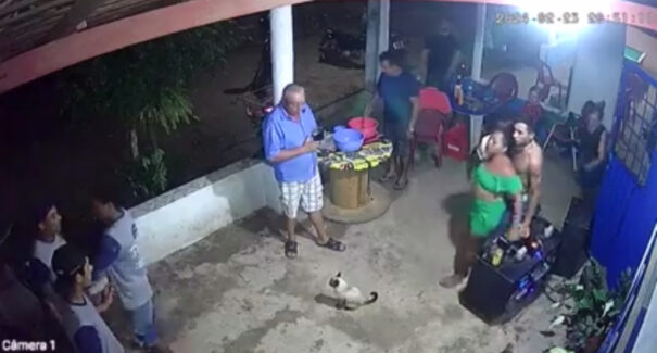 Um jovem é apunhalado pelas costas durante discussão em bar de Imperatriz