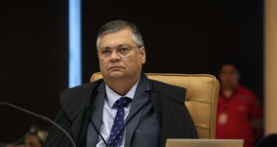 Flávio Dino é sorteado relator de ação de Bolsonaro contra multa do TSE