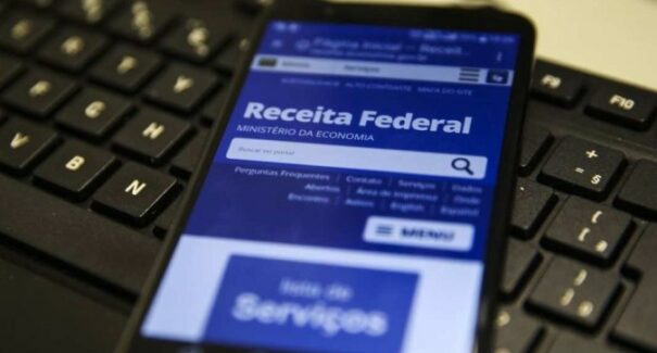 Receita Federal alerta para golpe do falso aplicativo do Imposto de Renda