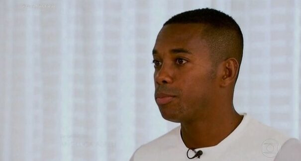 STJ decide que Robinho deve cumprir pena por estupro no Brasil