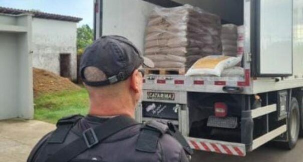Polícia Civil prende quadrilha especializada em furto e receptação de carga de rede de supermercado
