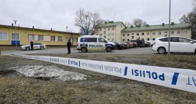Três estudantes ficam feridos após tiroteio em escola da Finlândia