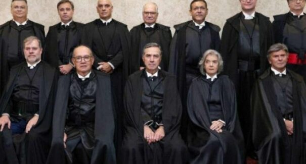 STF decide por unanimidade que Forças Armadas não são ‘poder moderador’