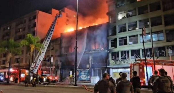 Incêndio em pousada de Porto Alegre deixa nove mortos