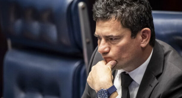 Julgamento de Moro tem 3 a 1 contra cassação
