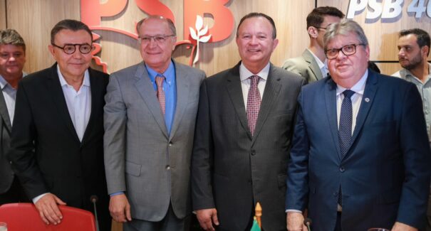 Carlos Brandão participa de reunião do PSB para debater eleições municipais