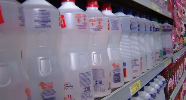 Anvisa volta a proibir venda de álcool líquido 70%