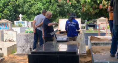 Suspeitos incendeiam túmulo de idoso em cemitério no interior do Maranhão