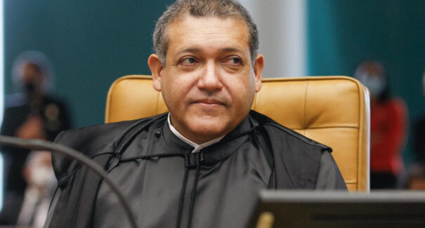 Ministro do STF manda pagar R$ 430 mi em honorários a advogados com dinheiro da educação no MA