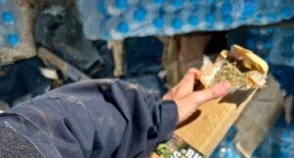 Toneladas de drogas são localizadas em caminhão com doações ao RS pela PRF