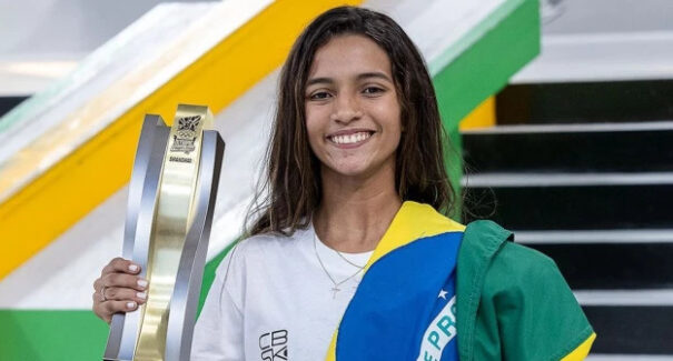 Rayssa Leal é campeã da etapa da China do Pré-Olímpico de skate