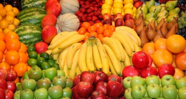 Batata, banana, laranja e melancia estão mais baratas no país, aponta Conab