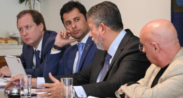 Rescisões unilaterais de planos de saúde são suspensas