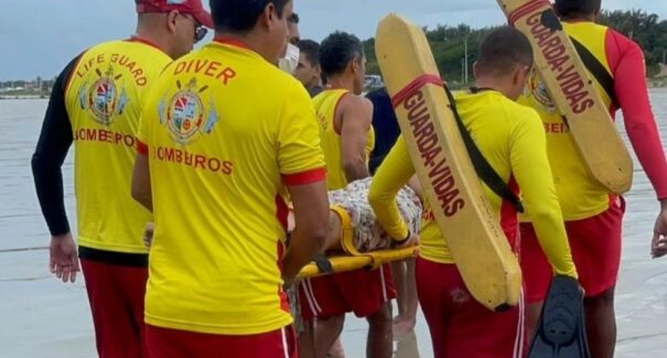 Cinco adolescentes são salvos de afogamento na Praia do Calhau