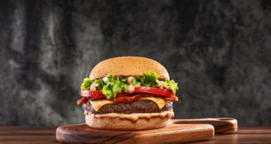 Dia do Hambúrguer: conheça história de um dos lanches mais queridos do mundo