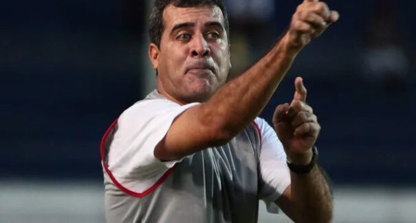 Vinícius Saldanha é o novo técnico do MAC