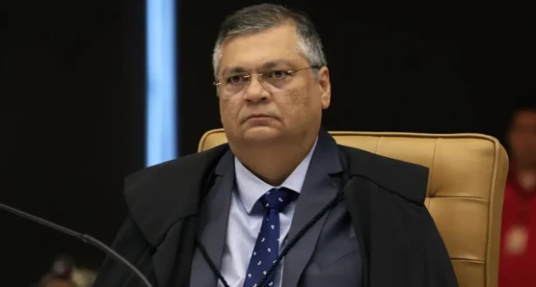 Flávio Dino rebate comentários de Lula sobre STF ‘se meter em tudo’