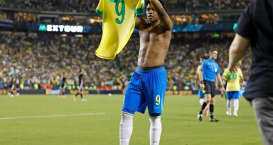 Brasil enfrenta EUA em último teste para a Copa América