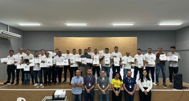 Projeto da Equatorial Maranhão certifica profissionais do curso de Eletricista Predial em Balsas