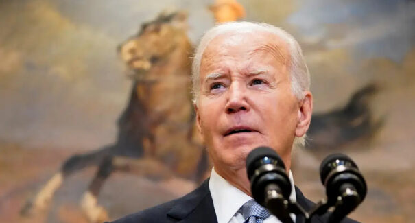 Biden desiste da candidatura a presidente dos EUA e passa a apoiar Kamala Harris